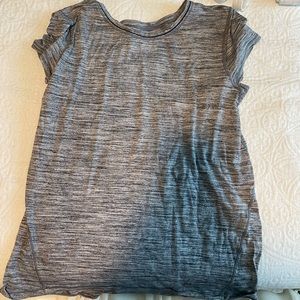 Luluemon workout top